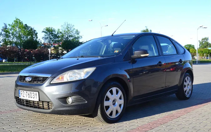 samochody osobowe Ford Focus cena 11500 przebieg: 243539, rok produkcji 2008 z Rzeszów